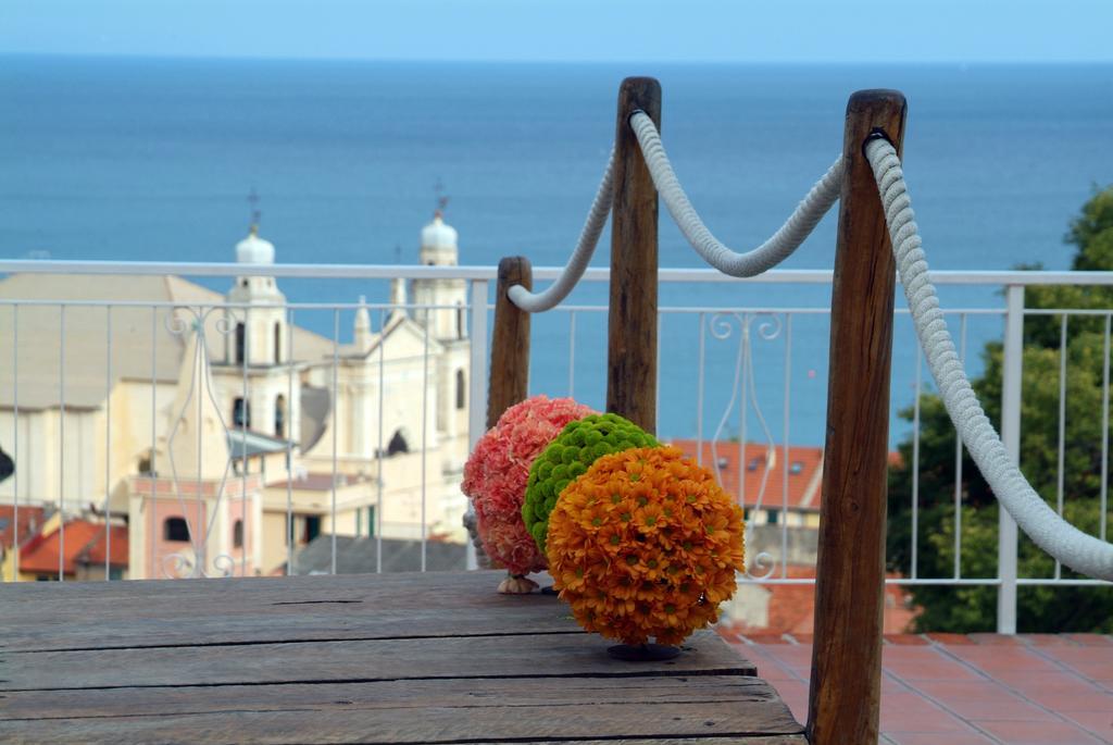 Residence Sant'Anna Pietra Ligure Luaran gambar