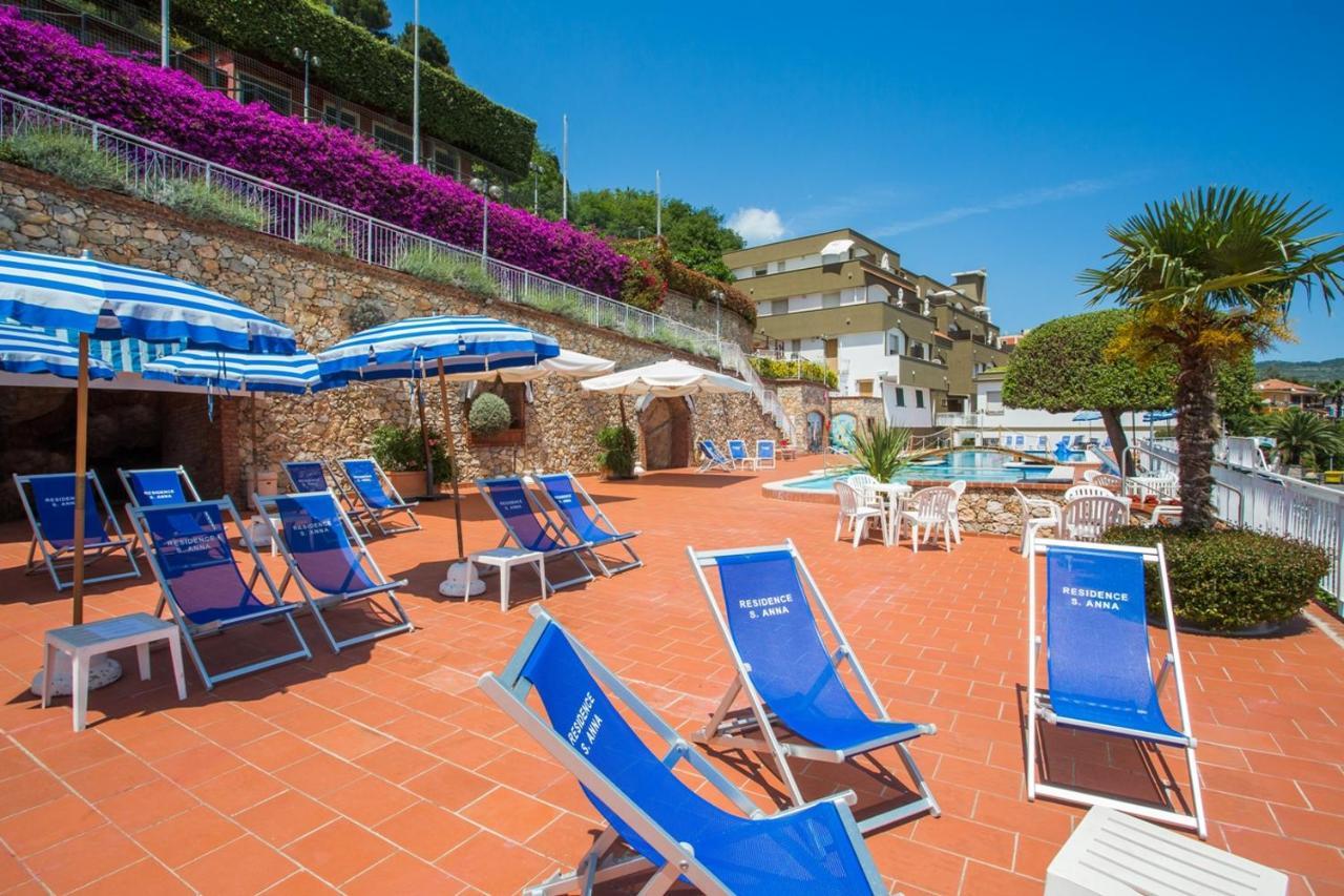 Residence Sant'Anna Pietra Ligure Luaran gambar